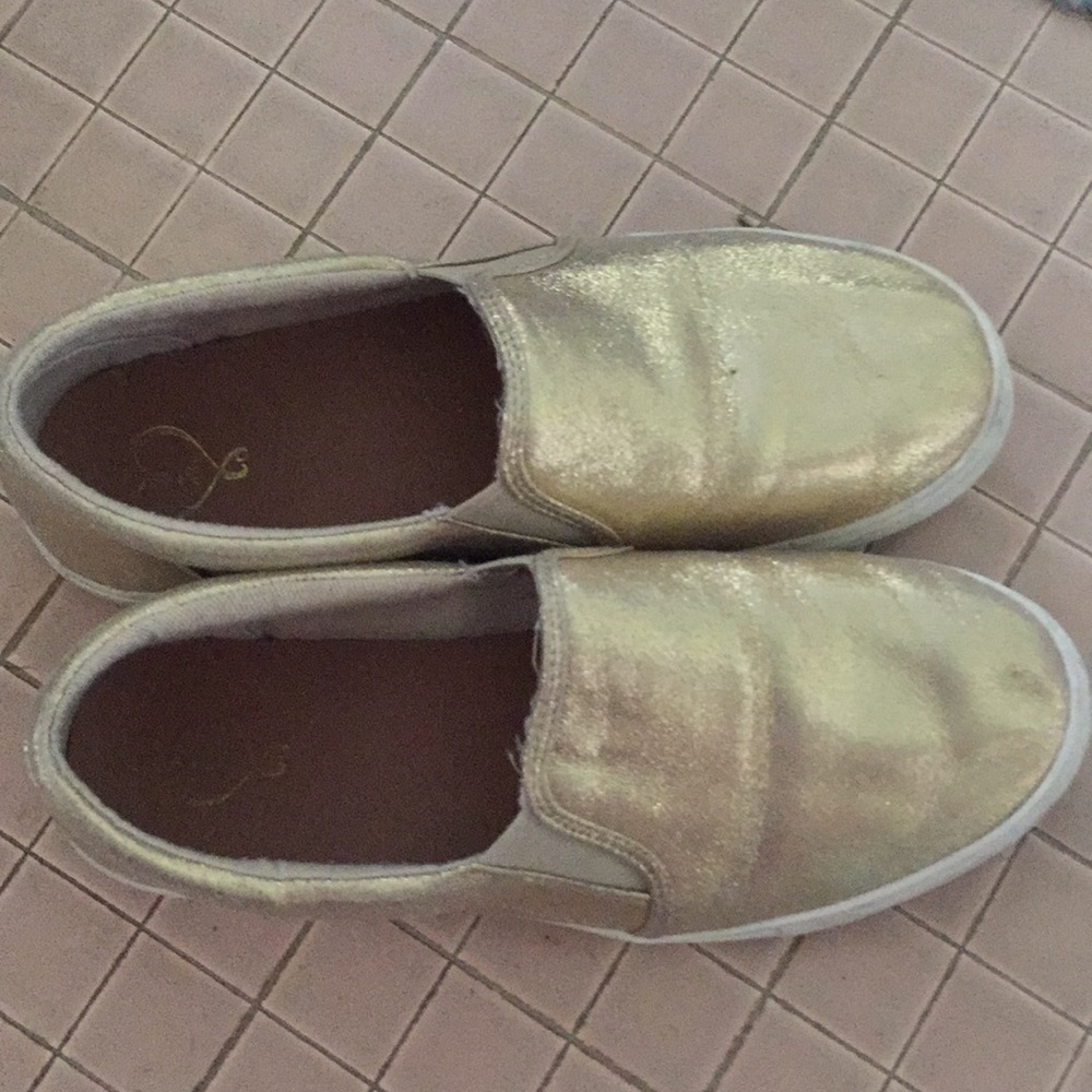 Shoes - Picture 2 of 2